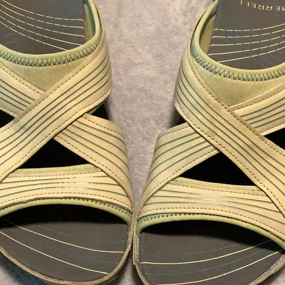 Merrell “Heather Citrus” sandals SZ8 - Picture 2 of 5